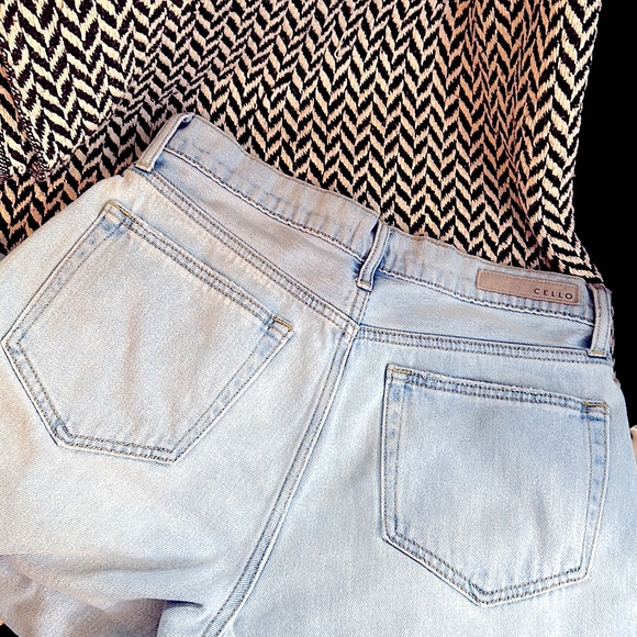 CELIO 80’s STYLE DENIM SEXY MOM JEANS:PLEATED HIGH RISE, STRAIGHT DISTRESSED LEG - Picture 12 of 16